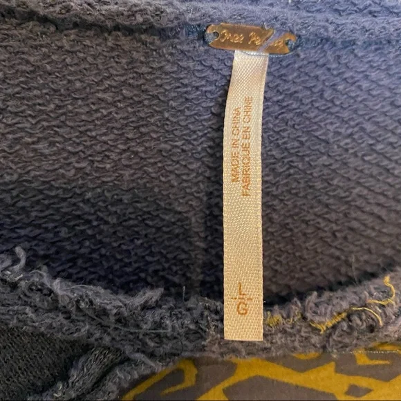 Free People Asymmetrical Raw Trim Hem Oversized Floral Sweater - Picture 3 of 11